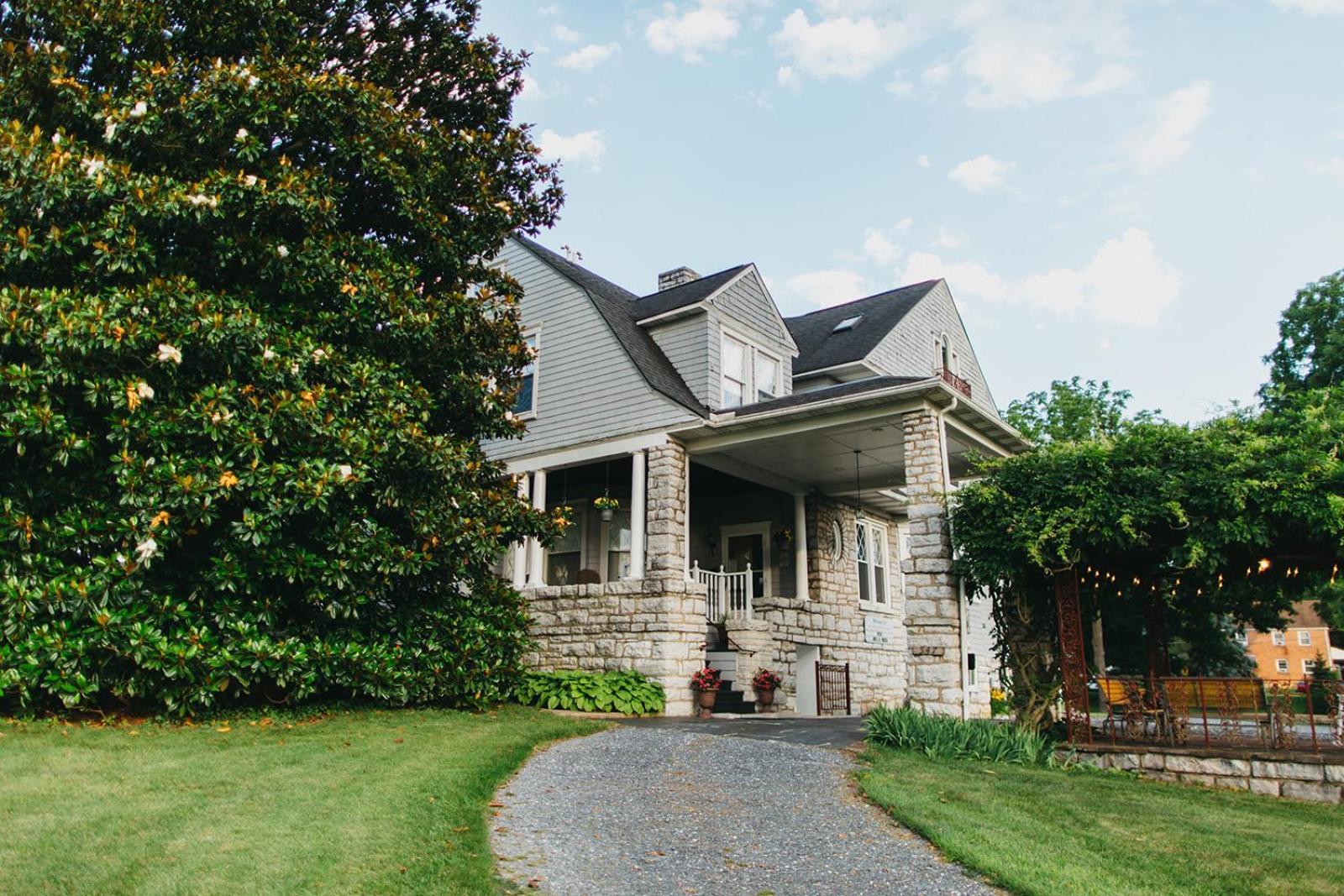 Friendly City Inn B&B Harrisonburg Extérieur photo