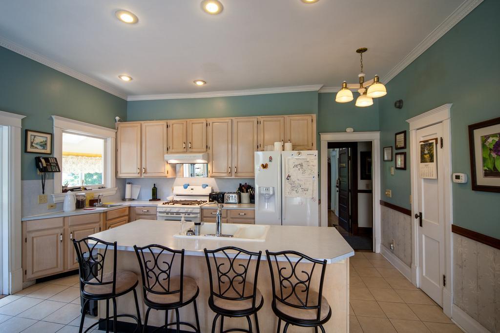Friendly City Inn B&B Harrisonburg Extérieur photo